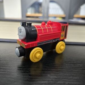 Thomas & Friends Wooden Train Engine Victor